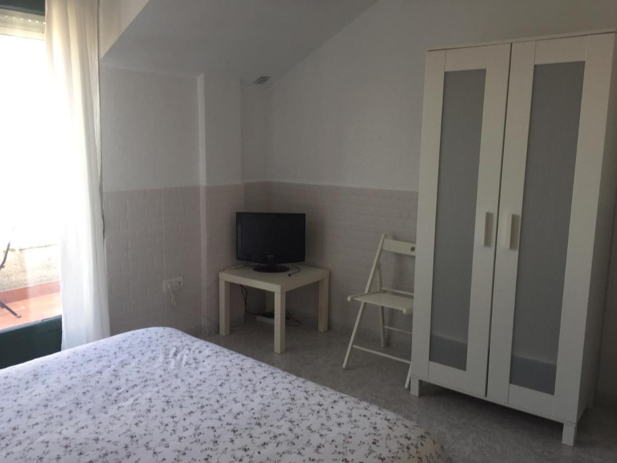 Apartamentos Playa Portonovo Esterno foto