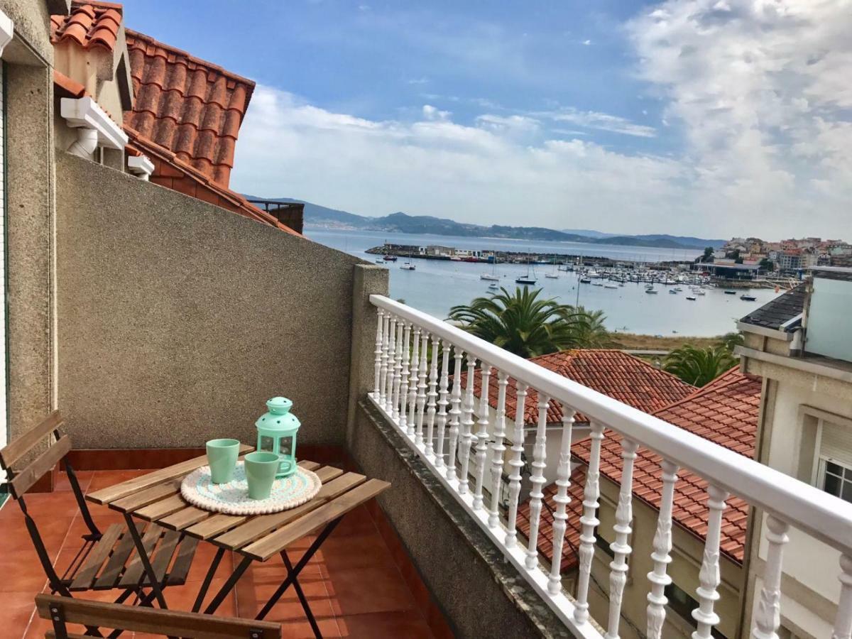 Apartamentos Playa Portonovo Esterno foto